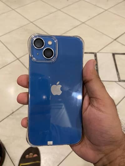 Apple iPhone 13