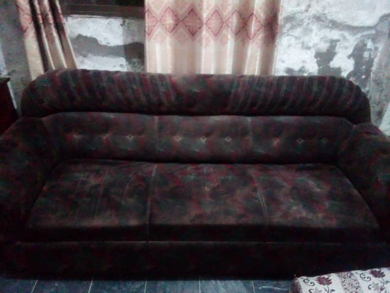 Sofas demand 45000 2
