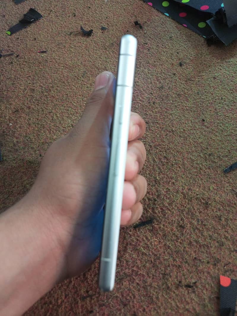 Google Pixel 7a 1