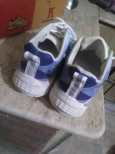 jogar shoes. new condition.