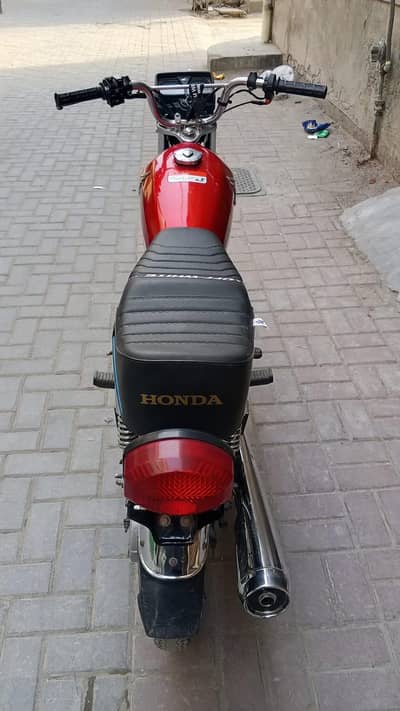 SPECIAL Edition 125 (F) self start NEW