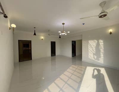 Flat Of 2400 Square Feet In Askari 5 - Sector J For Sale