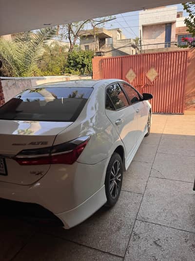Toyota Corolla Altis 2021