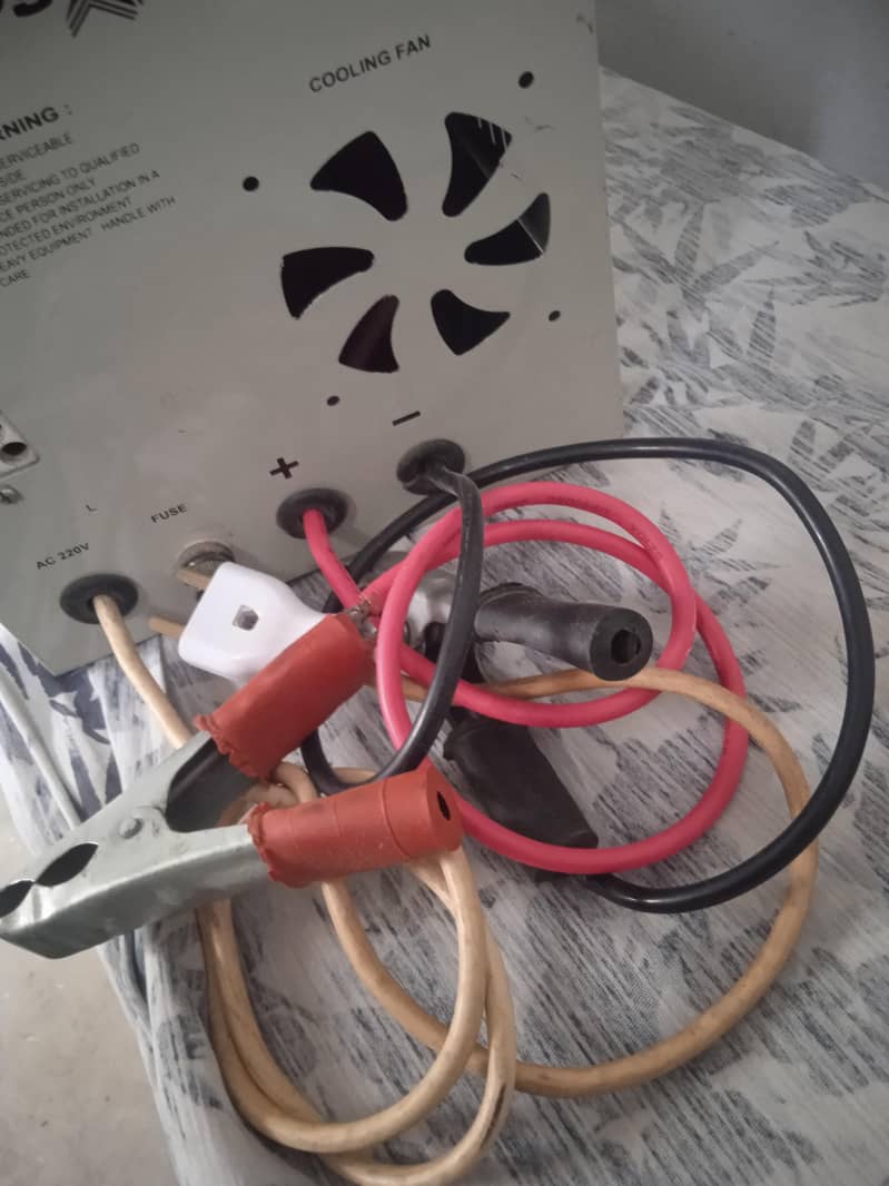 Techno tec UPS 1000 VA fully Automatic 2