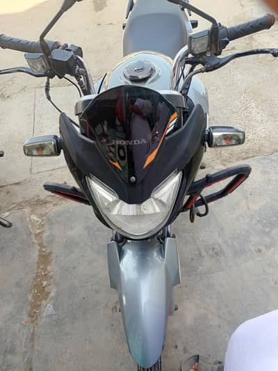Honda CB 150F 2024