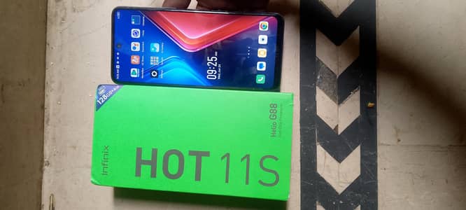 Infinix Hot 11s