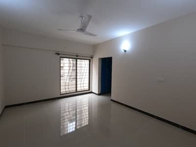 4 BED WEST OPEN FLAT AVAIALABLE FOR SALEIN SEC J ASKARI V MALIR CANTT KARACHI