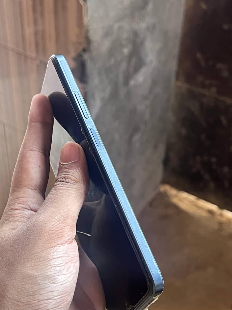 OPPO A3 4