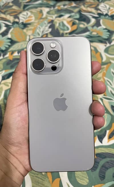 Apple iPhone 15 Pro Max