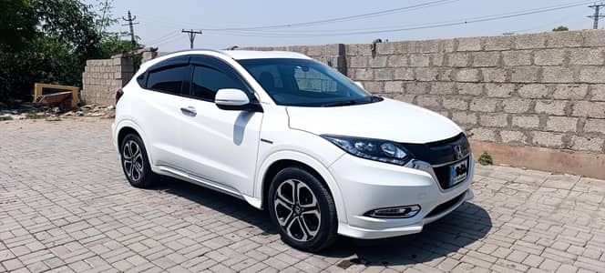 Honda Vezel Z Sensing (Top of the Line Variant)