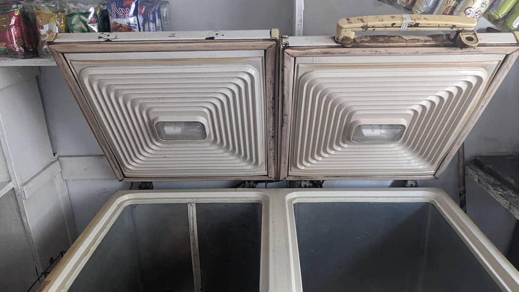 Waves Refrigerator 1