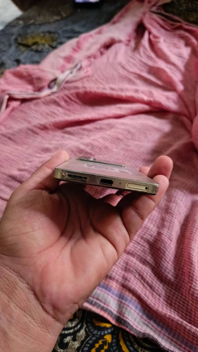 Infinix Note 40 5