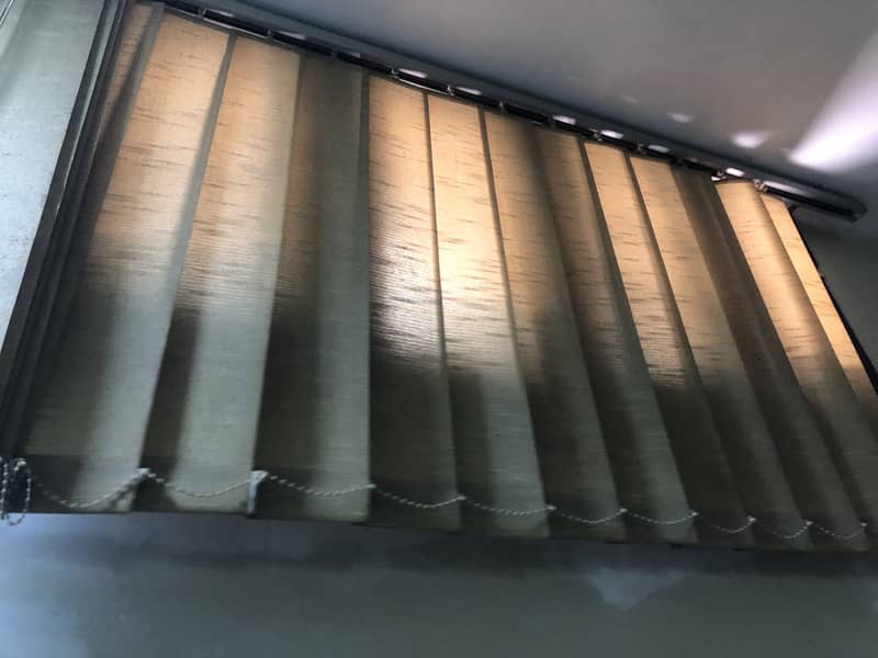 Blinds 0