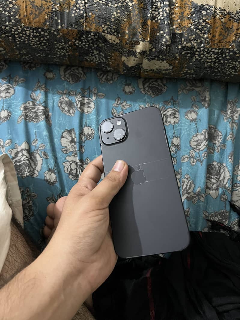 Iphone 15 plus 6