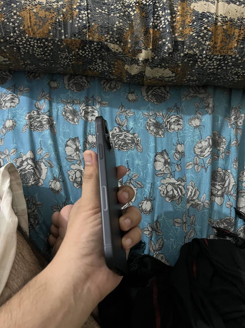 Iphone 15 plus 9