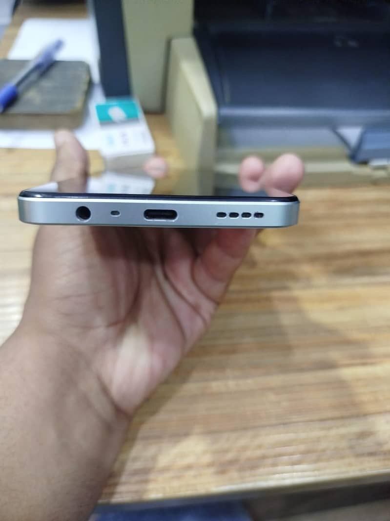 realme note 60x 4