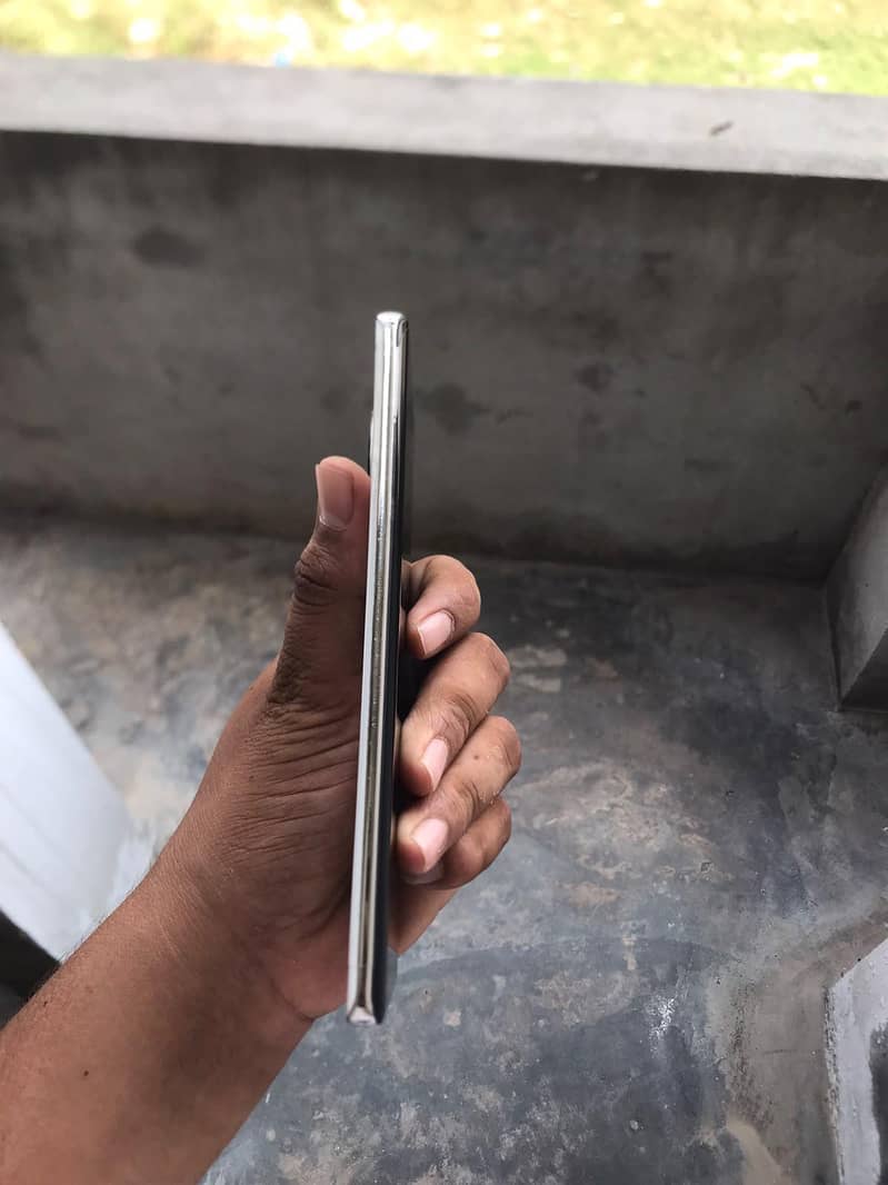 Tecno Spark 20 Pro Plus 2