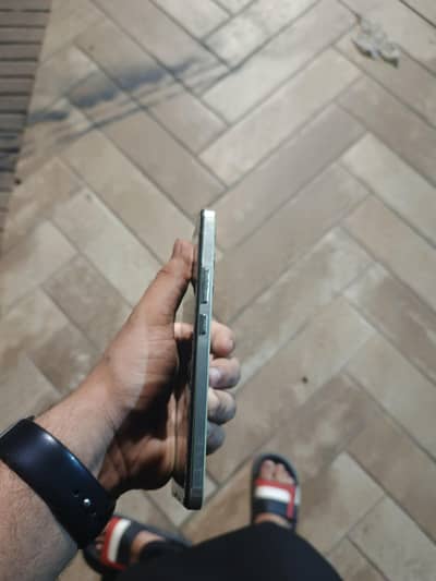 Vivo Y100