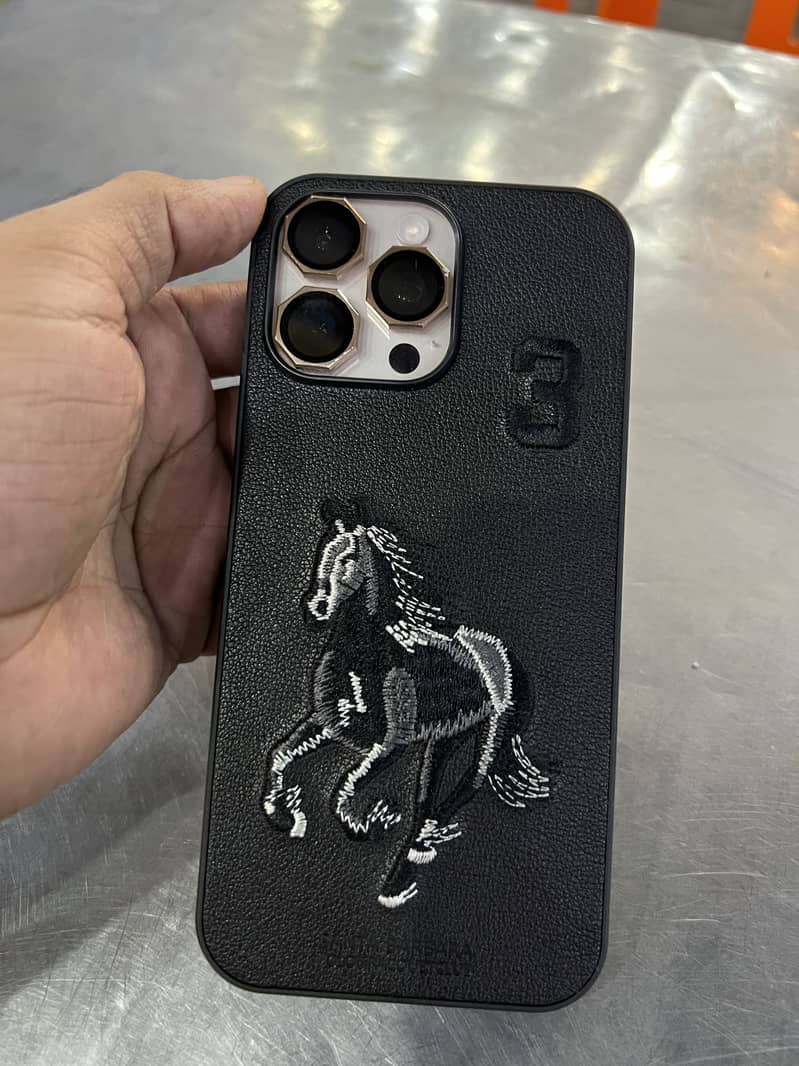 Apple iPhone 16 Pro Max 1