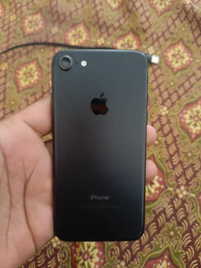 Apple iPhone 7