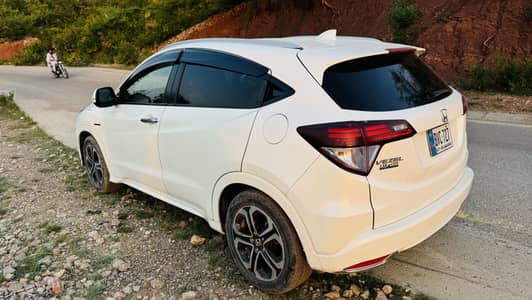 Honda Vezel 2016