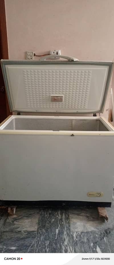dawlance deep freezer
