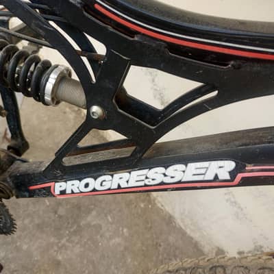 cycle in good condition with tyre andautmaticc gear