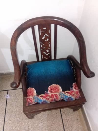 new 2 single sofa set. . . . urgent sale