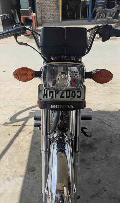 Honda 125 Black colour 2025