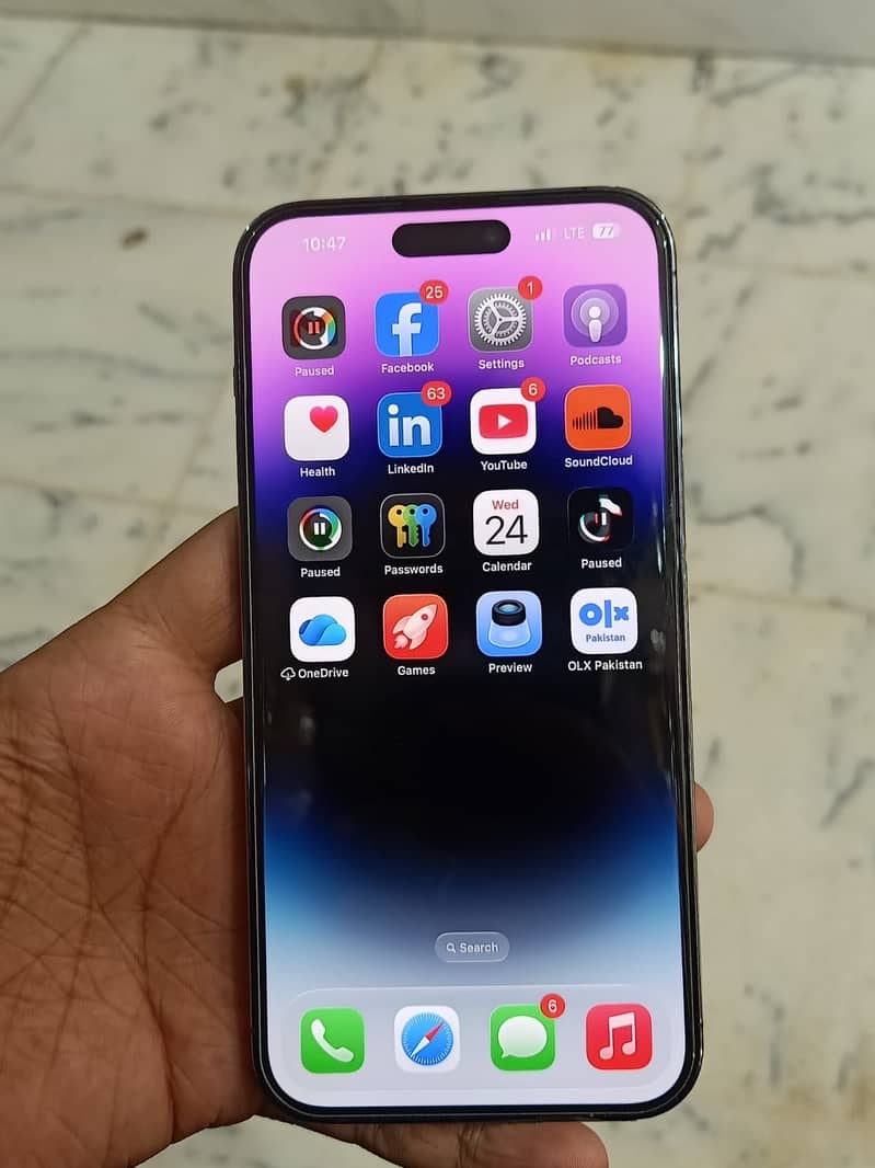 Apple iPhone 14 Pro Max 1