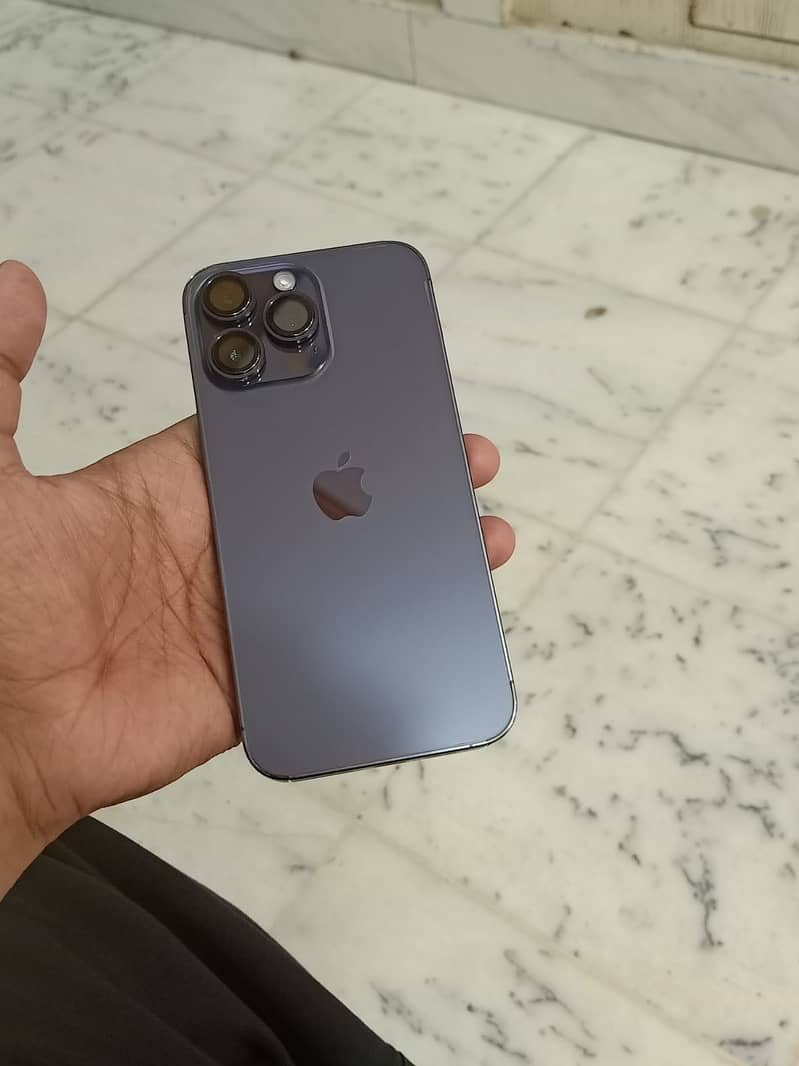 Apple iPhone 14 Pro Max 3