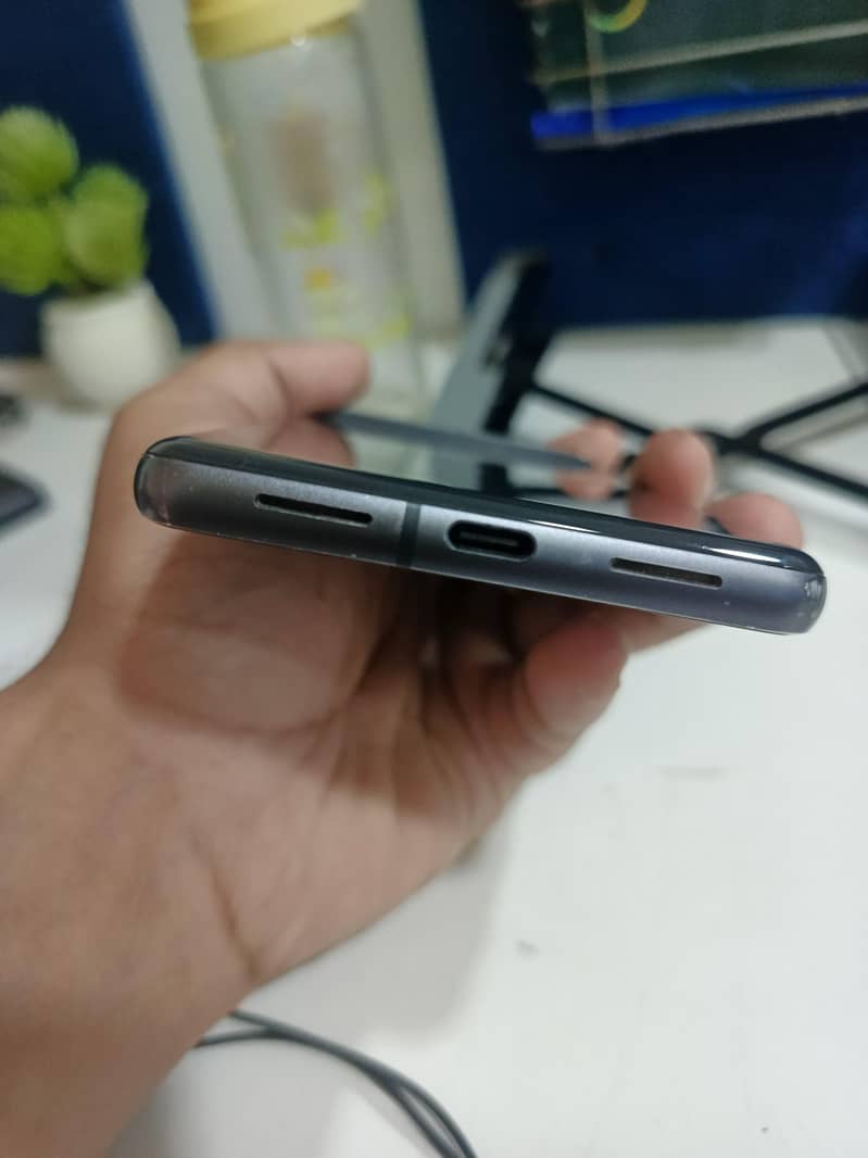 Google Pixel 7 4