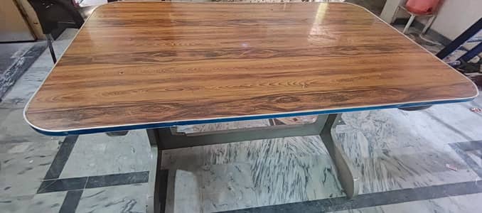 Dining table for sale