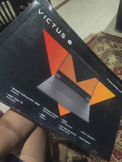 HP victus  GAMING LAPTOP