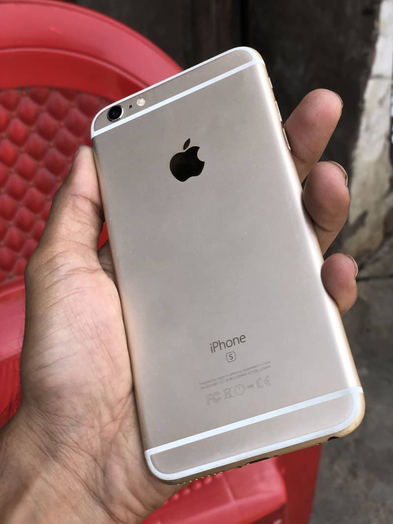 Apple iPhone 6S Plus 1