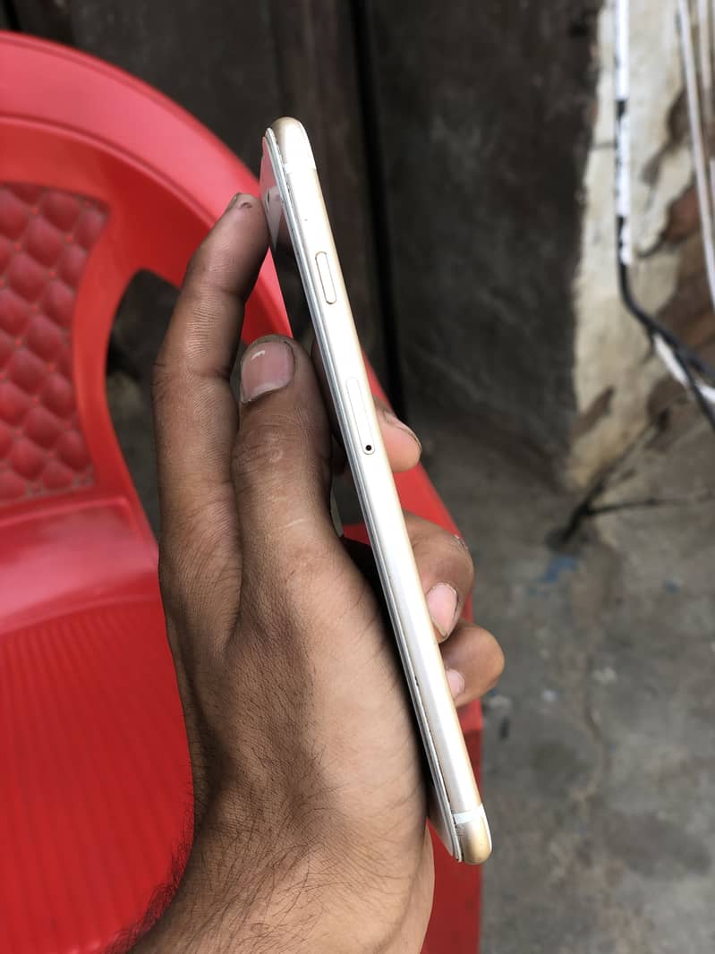 Apple iPhone 6S Plus 5