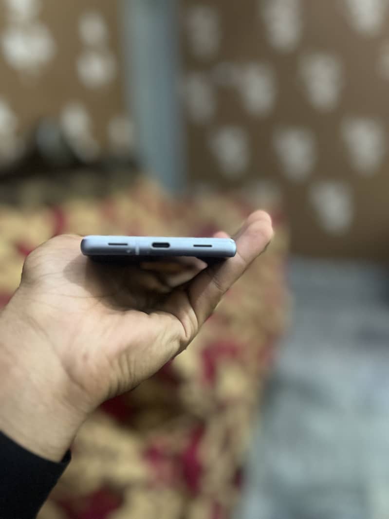 Google Pixel 7a 1