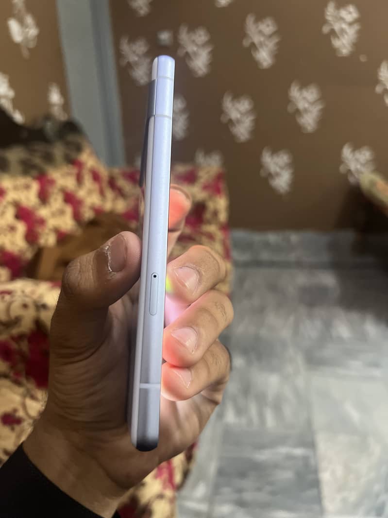 Google Pixel 7a 2
