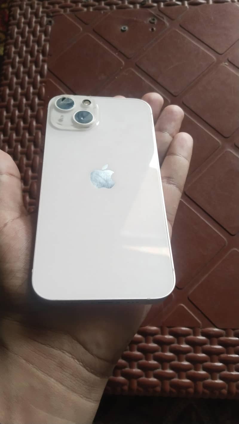 Apple iPhone 13 5