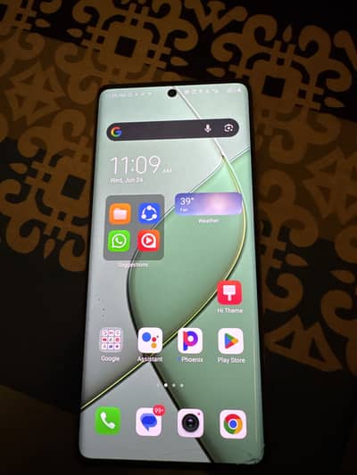 Tecno spark 20 pro+