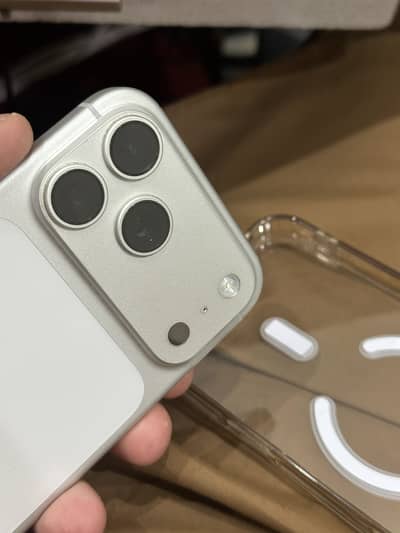 Apple iPhone 17 Pro Max JV