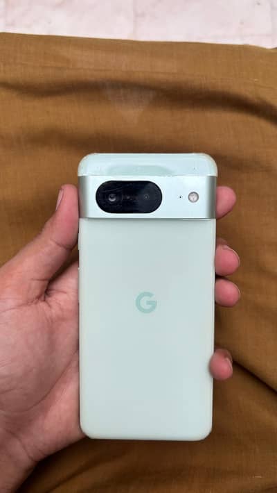 Google Pixel 8
