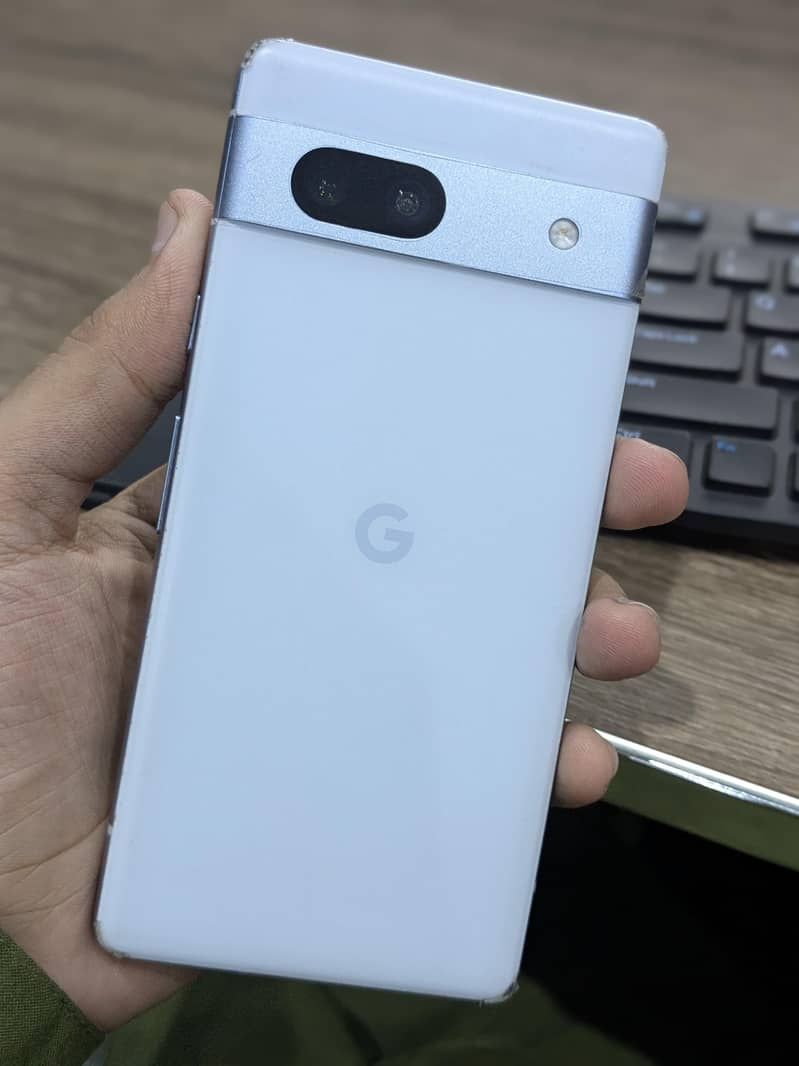 Google Pixel 7a 1
