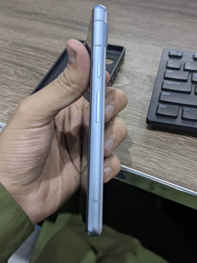 Google Pixel 7a 4
