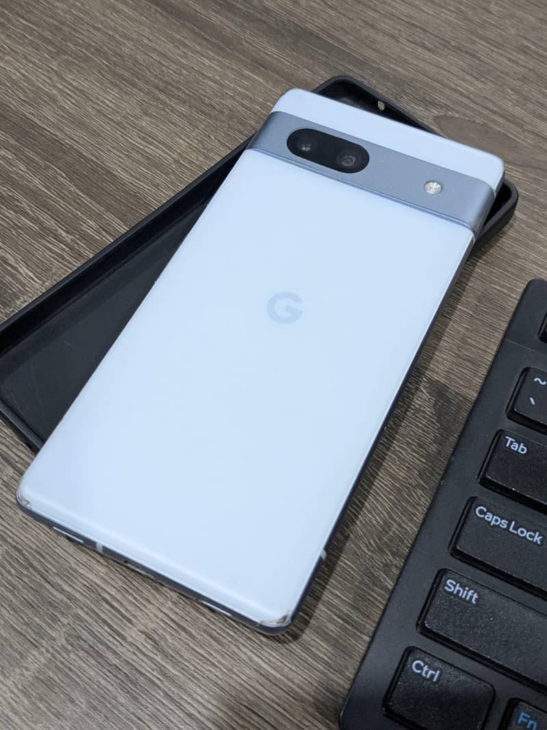 Google Pixel 7a 5