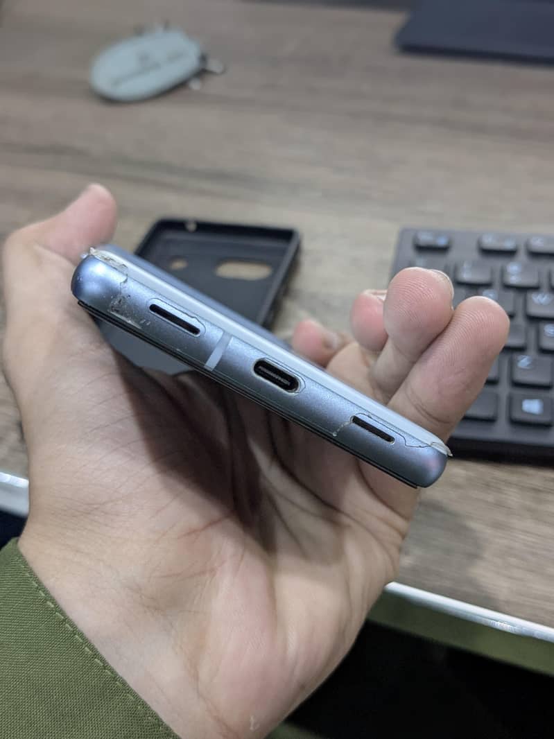Google Pixel 7a 6