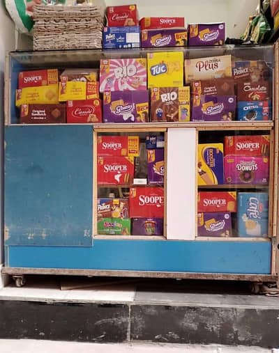 Shop counter