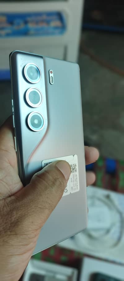 Tecno CAMON 40 Pro