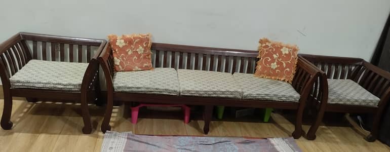 5 Seater Sofa Set for Sale – Almost New