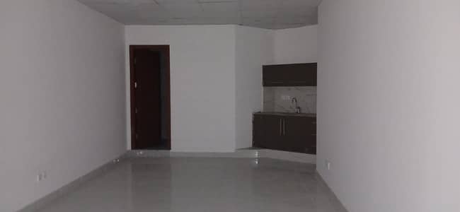 Brand New Office 538 SQ Available For Rent - Gulberg Premier Destination!